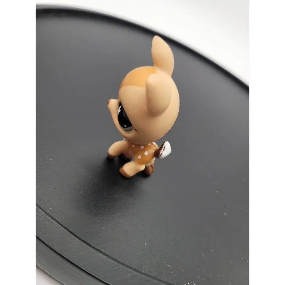 2007 Littlest Pet Shop #C-031  Tan Deer with Green Flower Eyes